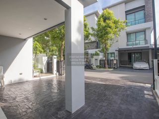 Casa en alquiler de 4 habitaciones en Lat Phrao, Bangkok