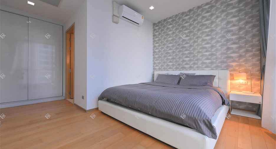 For sale 2 bedrooms condo 