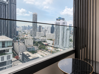 Condo en venta de 2 habitaciones en Watthana, Bangkok
