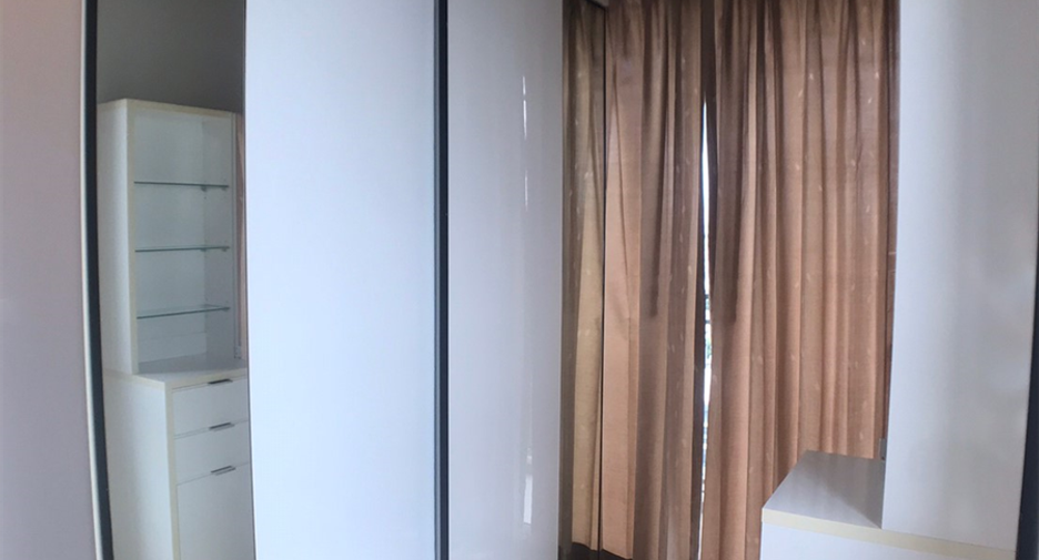 ขาย 2 ห้องนอน คอนโด 