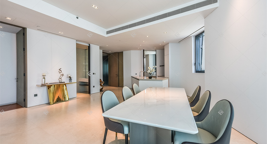For rent 2 bedrooms condo in Khlong San, Bangkok