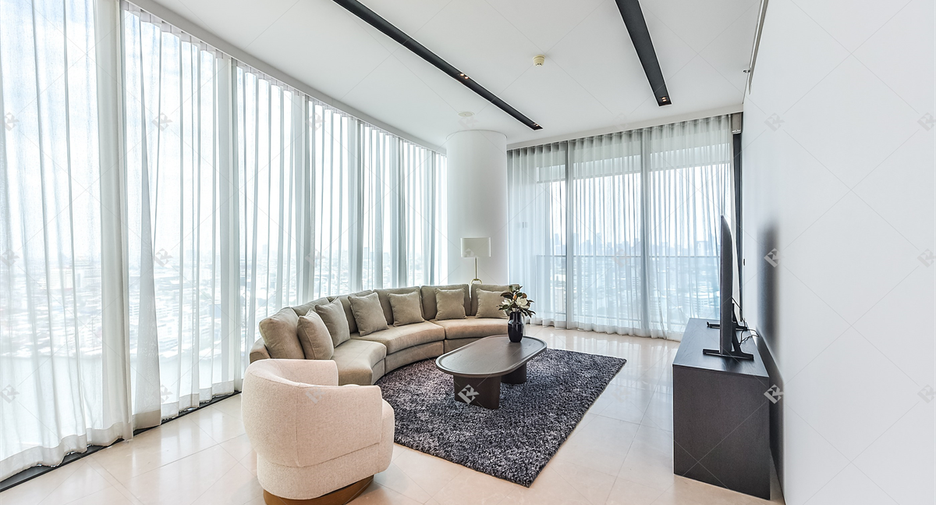 For rent 2 bedrooms condo in Khlong San, Bangkok