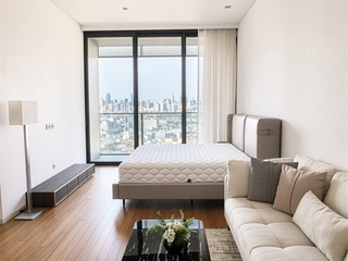 À louer 2 chambres condo à Khlong San, Bangkok