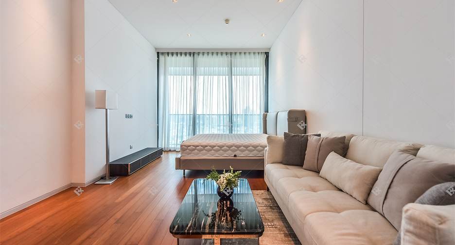 For rent 2 bedrooms condo in Khlong San, Bangkok
