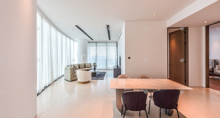 For rent 2 bedrooms condo in Khlong San, Bangkok