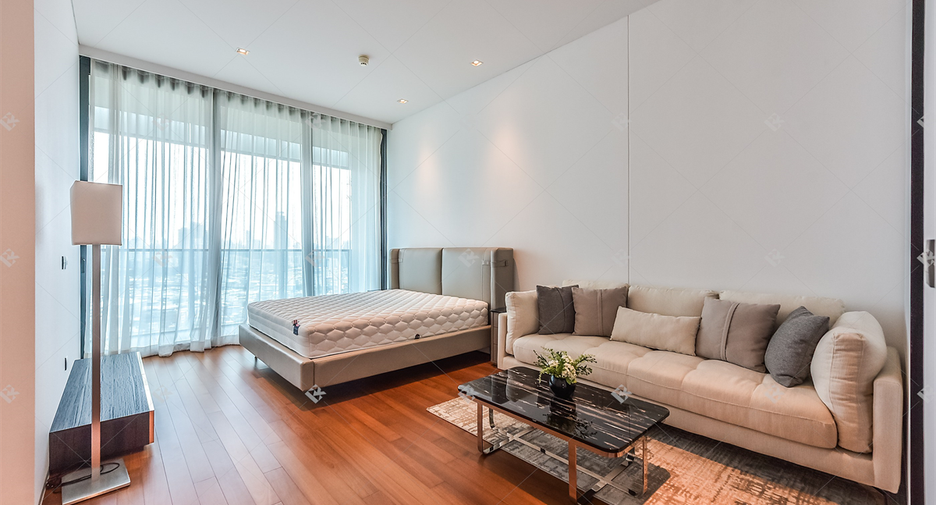 For rent 2 bedrooms condo in Khlong San, Bangkok