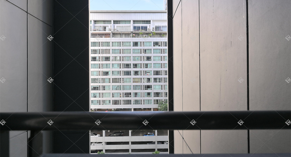 For rent 2 bedrooms condo 