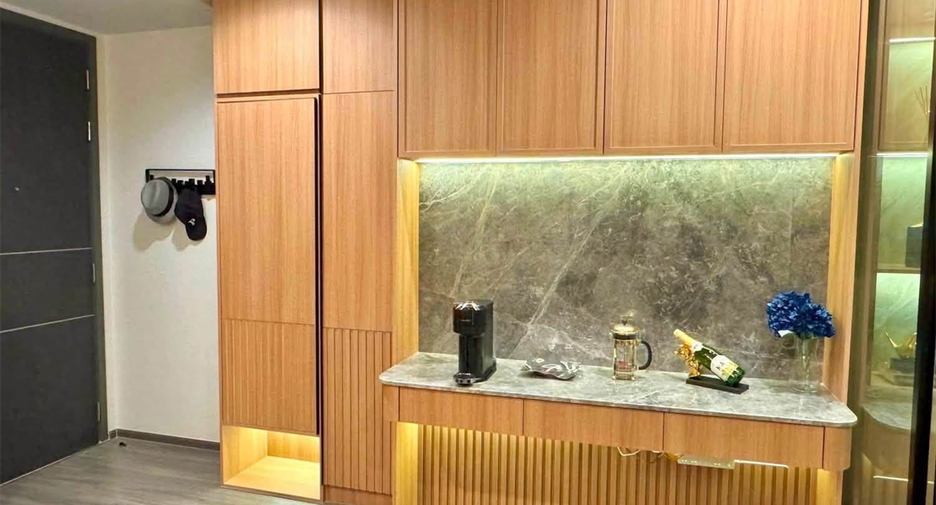 For sale 1 bed condo 