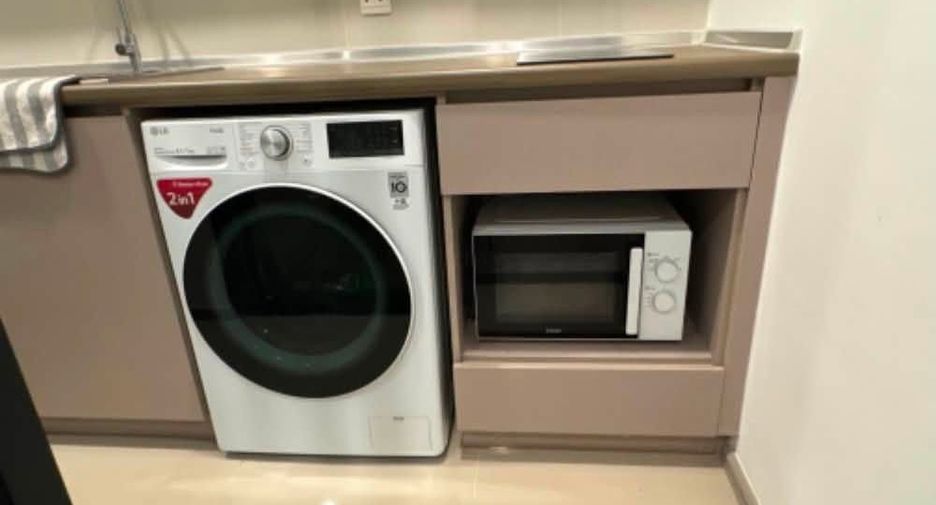 For rent 2 bedrooms condo 