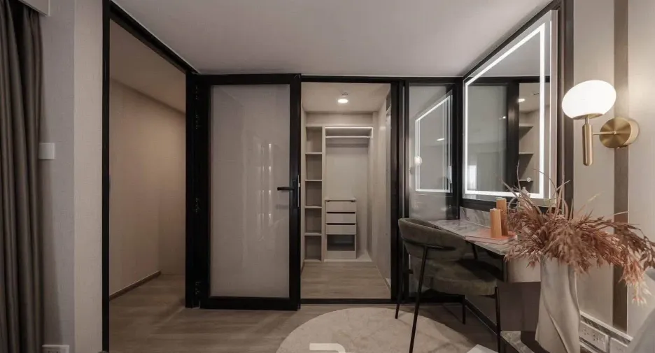 Wohnung zur Miete mit 2 Zimmer in Huai Khwang, Bangkok