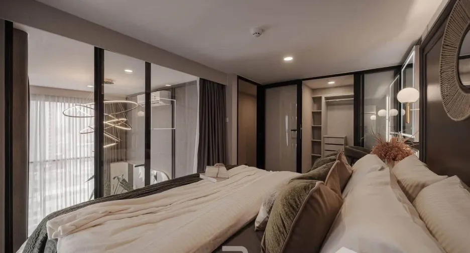 Wohnung zur Miete mit 2 Zimmer in Huai Khwang, Bangkok