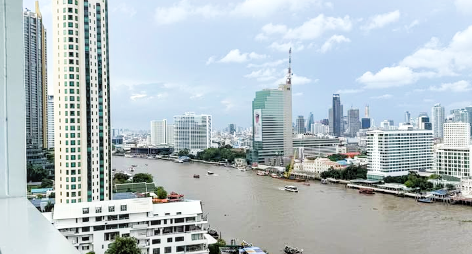 Condo en alquiler de 4 habitaciones en Sathon, Bangkok
