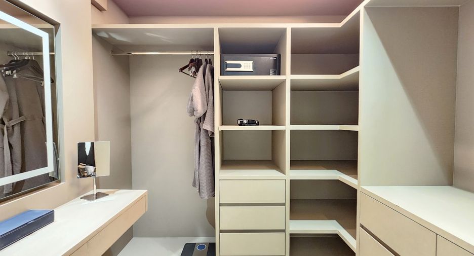 Condo en alquiler de 2 habitaciones en Watthana, Bangkok