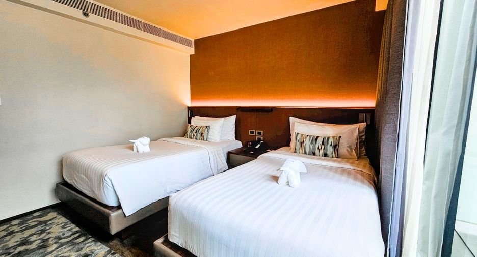 Condo en alquiler de 3 habitaciones en Khlong Toei, Bangkok