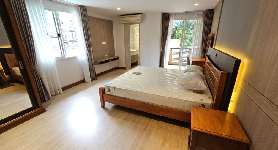 Wohnung zur Miete mit 2 Zimmer in Pathum Wan, Bangkok