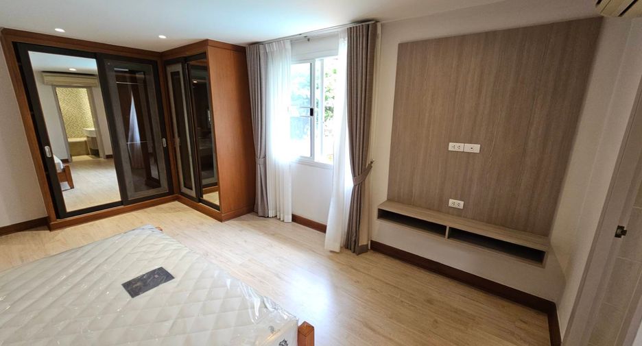 Wohnung zur Miete mit 2 Zimmer in Pathum Wan, Bangkok