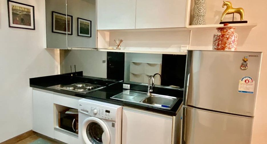 Wohnung zur Miete mit 2 Zimmer in Khlong Toei, Bangkok