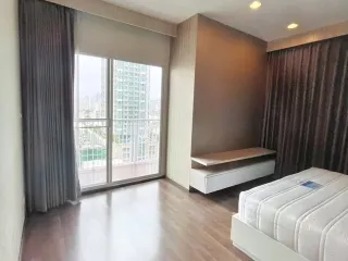 À louer 2 chambres condo à Watthana, Bangkok