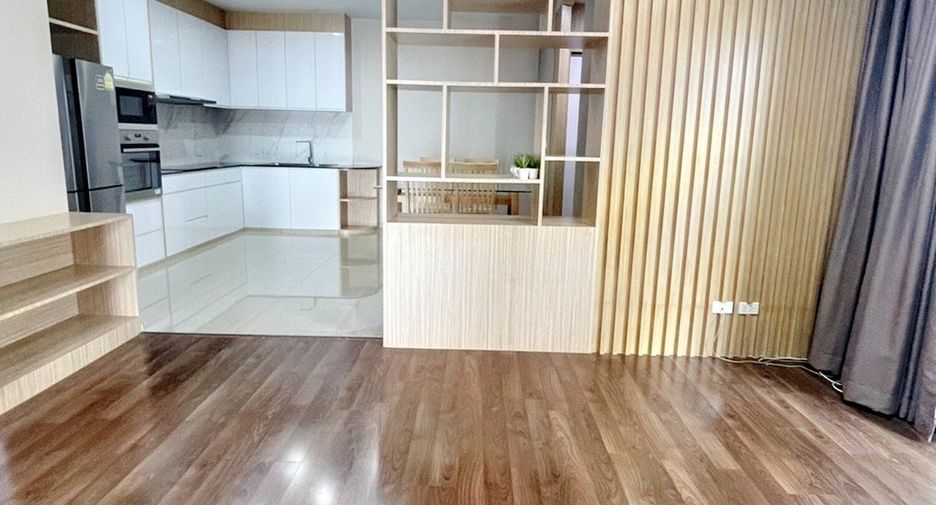 For rent 2 bedrooms condo in Watthana, Bangkok