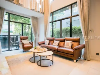 Casa en alquiler de 3 habitaciones en Watthana, Bangkok