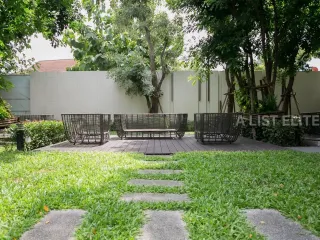 Casa en alquiler de 3 habitaciones en Watthana, Bangkok