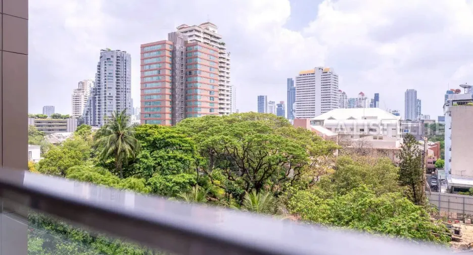 For sale 2 bedrooms condo 
