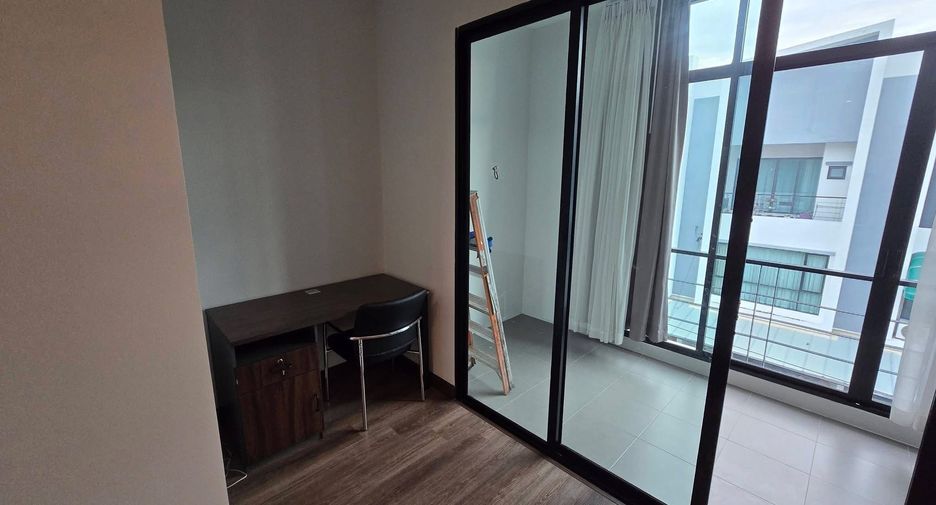 Reihenhaus zur Miete mit 3 Zimmer in Phra Khanong, Bangkok