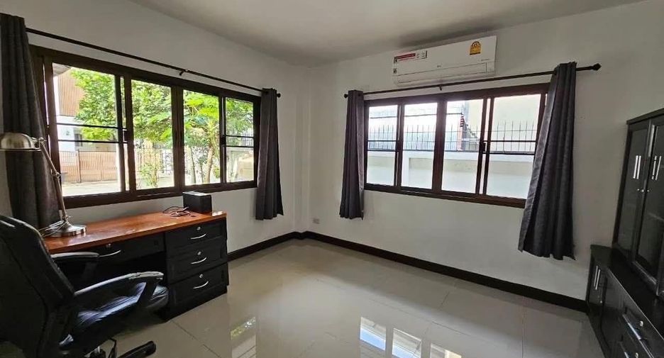 À vendre 4 chambres maison à Mueang Chiang Mai, Chiang Mai