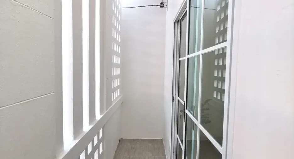 Casa adosada en venta de 2 habitaciones en Sai Mai, Bangkok