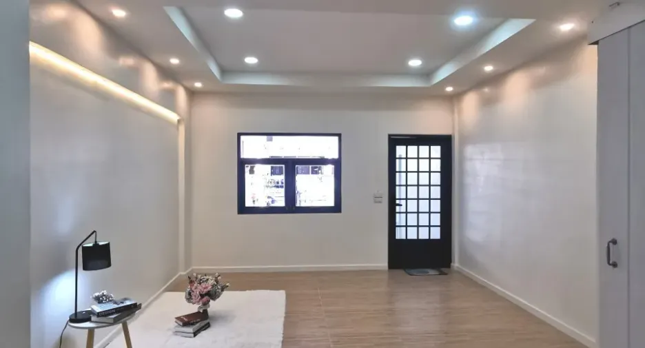 Casa adosada en venta de 2 habitaciones en Sai Mai, Bangkok