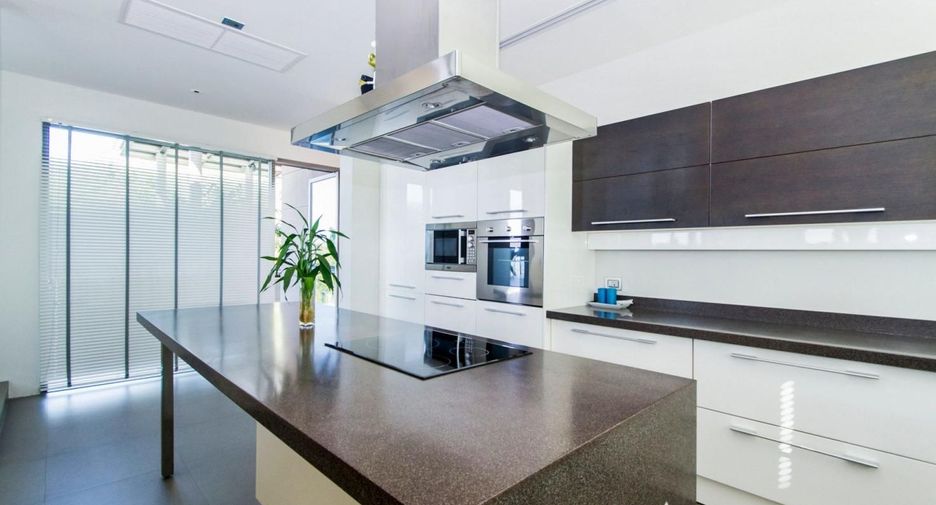 Villa zum Kauf und zur Miete mit 7 Zimmer in Thalang, Phuket