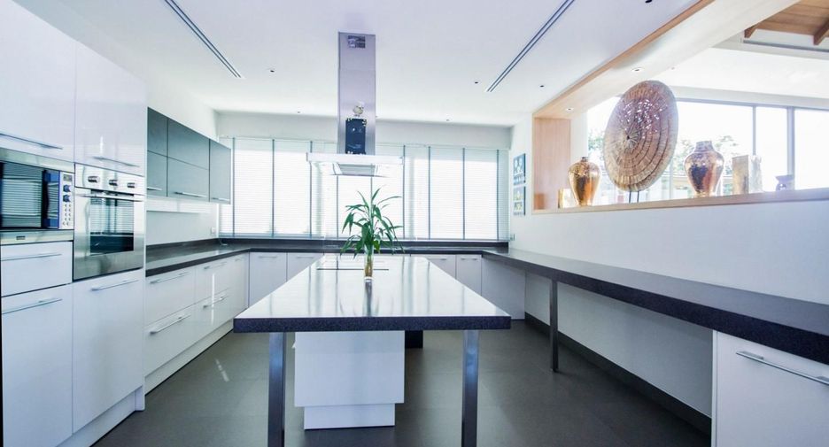 Villa zum Kauf und zur Miete mit 7 Zimmer in Thalang, Phuket