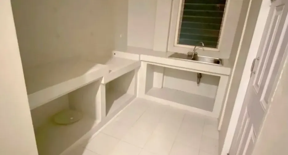 For sale and for rent 3 bedrooms house in Khlong Sam Wa, Bangkok