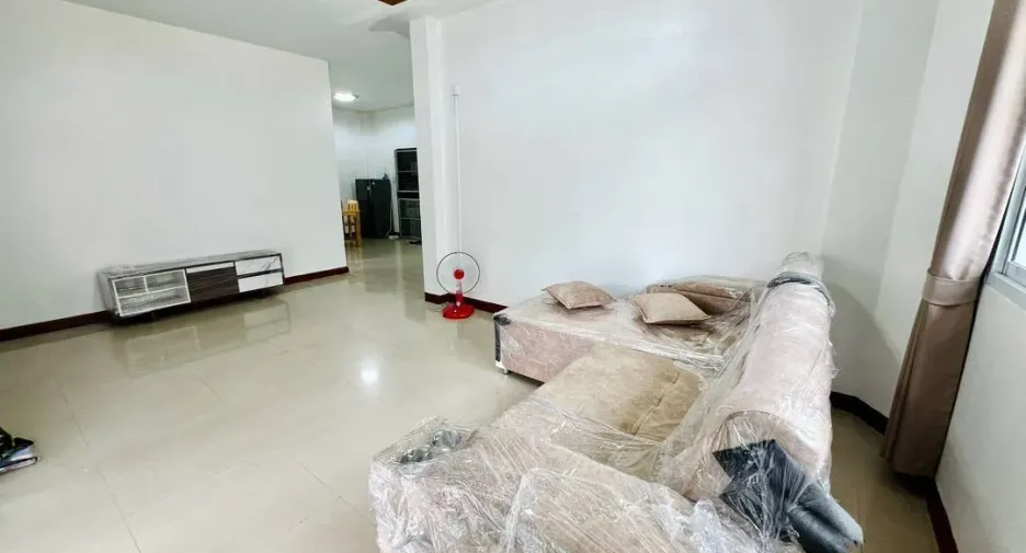 For rent 3 bedrooms house in Mueang Khon Kaen, Khon Kaen
