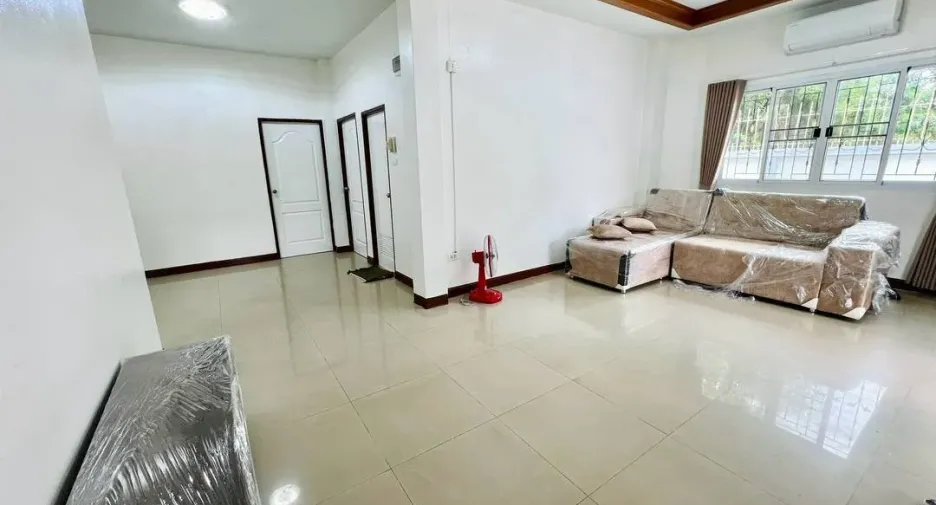 For rent 3 bedrooms house in Mueang Khon Kaen, Khon Kaen
