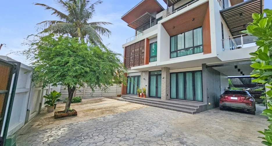 For sale 4 ベッドルーム house in Mueang Khon Kaen, Khon Kaen