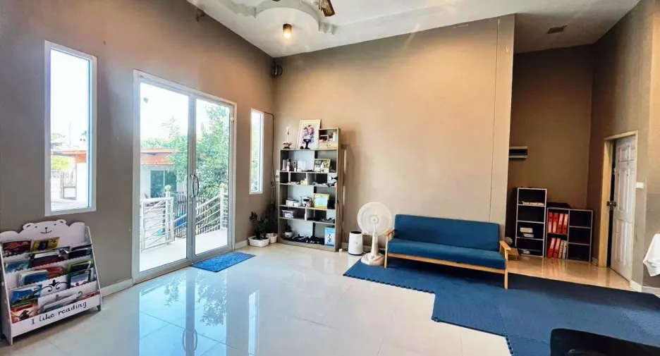 For sale 4 bedrooms house in Mueang Chaiyaphum, Chaiyaphum