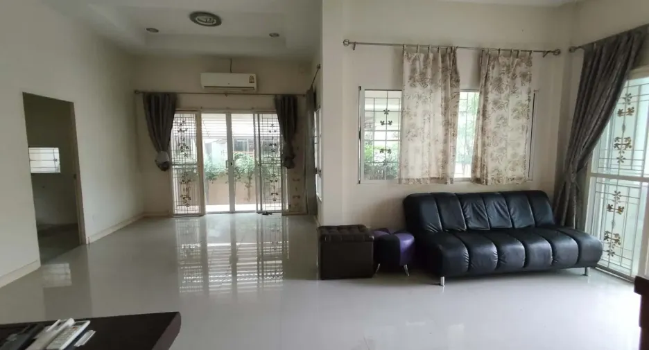For sale 3 ベッドルーム house in Mueang Khon Kaen, Khon Kaen