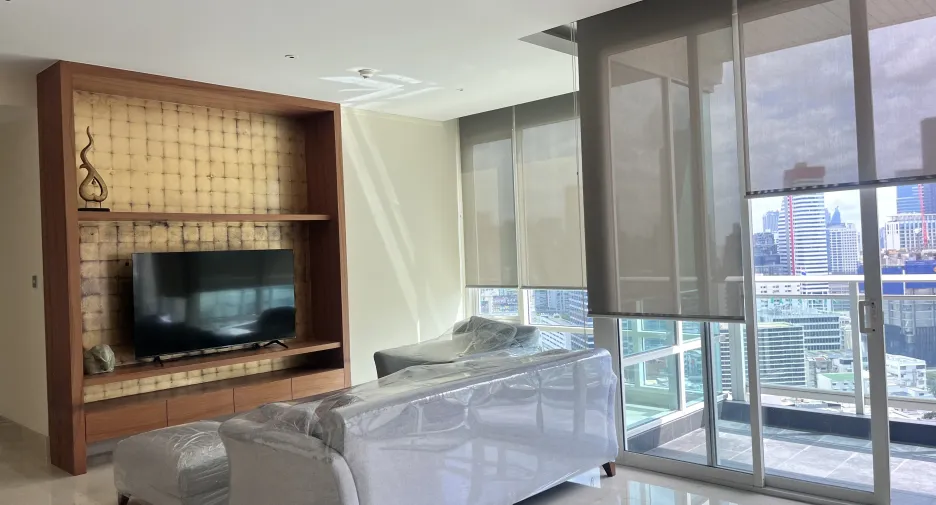 À louer 2 chambres condo 