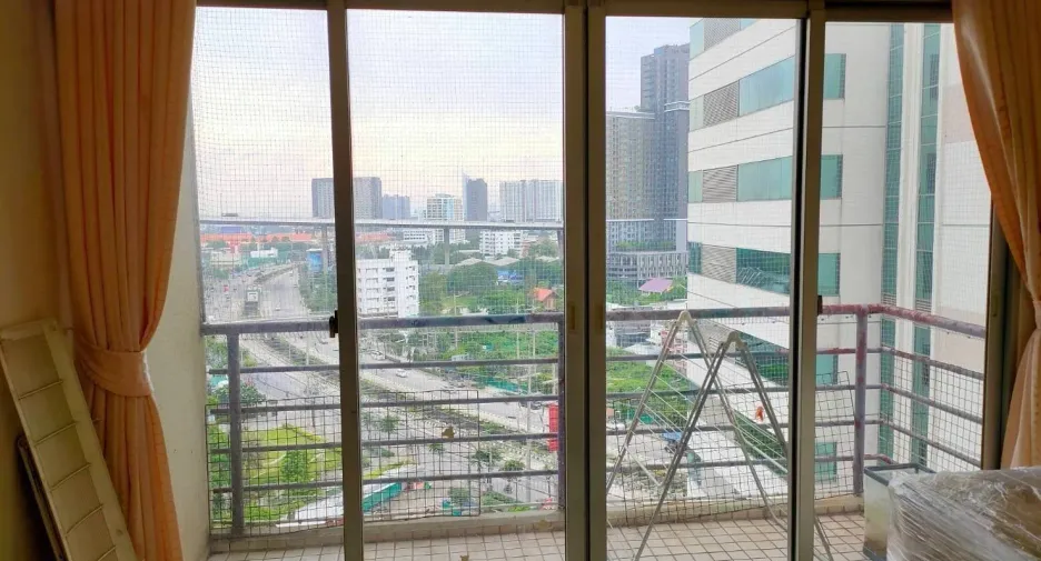 Condo en alquiler de 2 habitaciones en Yan Nawa, Bangkok