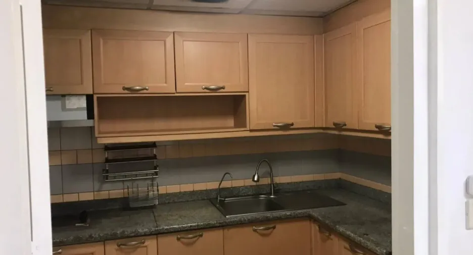 Condo en alquiler de 2 habitaciones en Yan Nawa, Bangkok