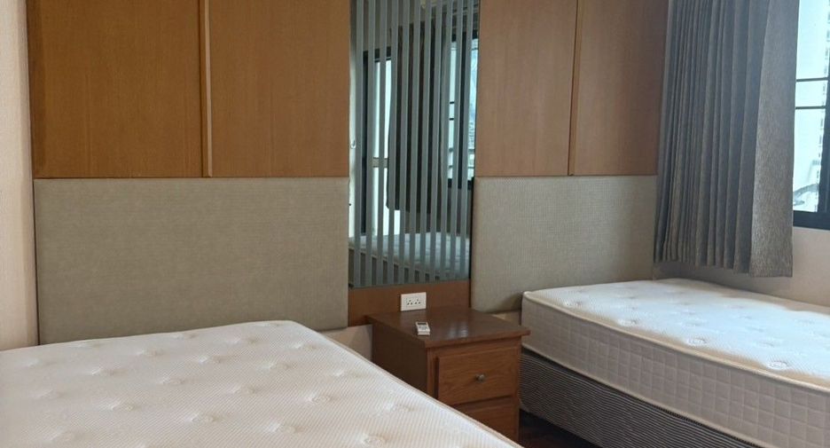 À louer 2 chambres condo à Watthana, Bangkok