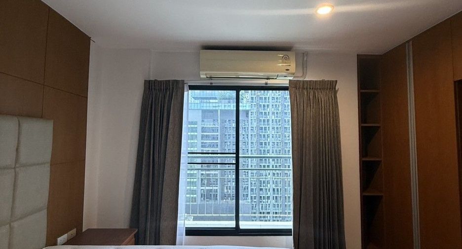 À louer 2 chambres condo à Watthana, Bangkok