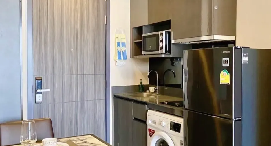 For rent 1 Beds condo 