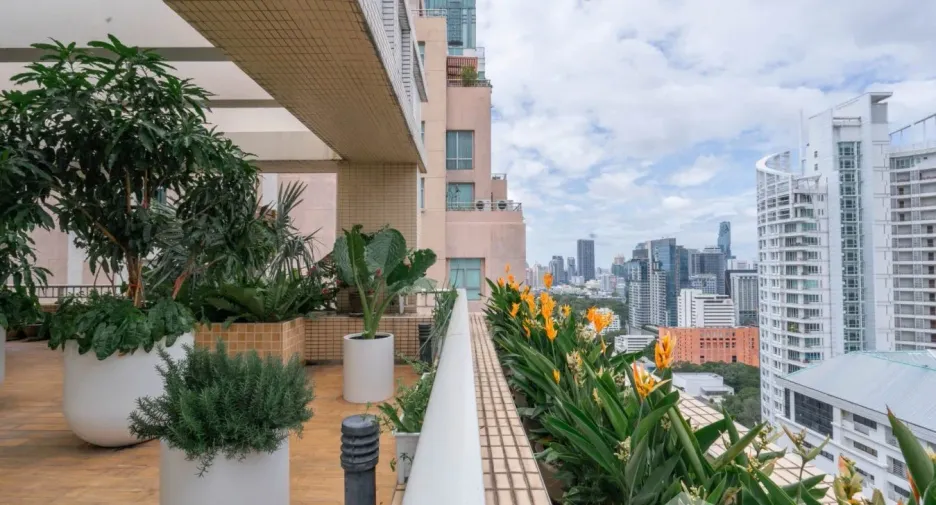 Wohnung zur Miete mit 3 Zimmer in Pathum Wan, Bangkok