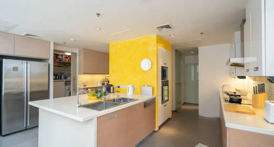 Wohnung zur Miete mit 3 Zimmer in Pathum Wan, Bangkok