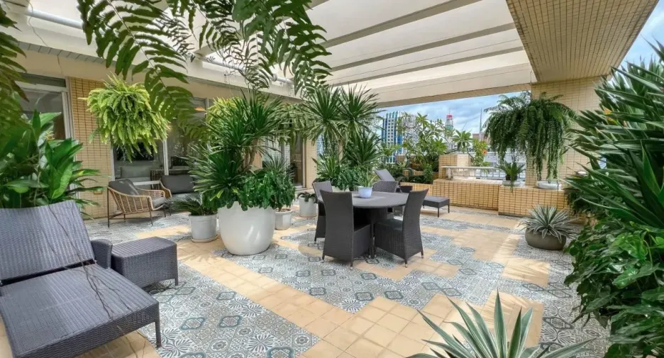 Wohnung zur Miete mit 3 Zimmer in Pathum Wan, Bangkok