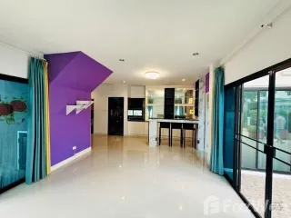 Casa en venta de 4 habitaciones en San Kamphaeng, Chiang Mai