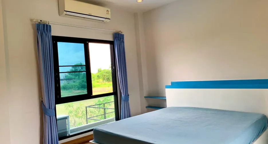 Casa en venta de 4 habitaciones en San Kamphaeng, Chiang Mai