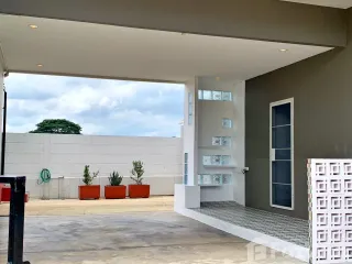 For sale 4 bedrooms house in San Kamphaeng, Chiang Mai